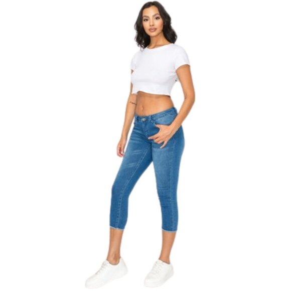 Denim Couture Denim - Light Medium Wash Mid-Rise Capri Jeans